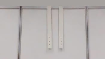 Oppheng for flatskjerm på foga vegg