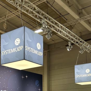 Lyskube 100x100 h:100cm hengende fra tak