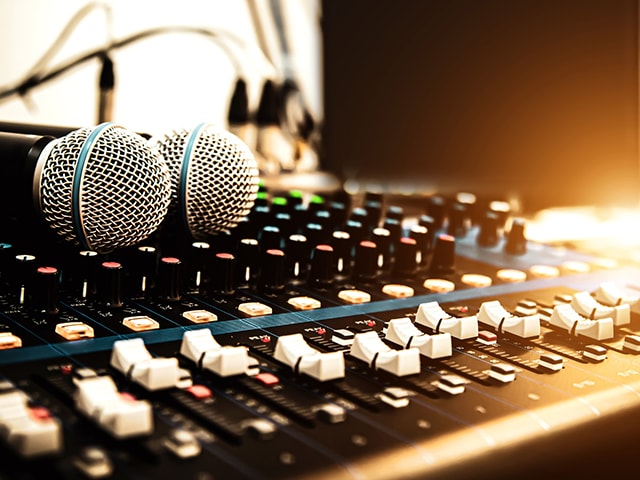 Timepris ved montering/demontering audiovisuelt