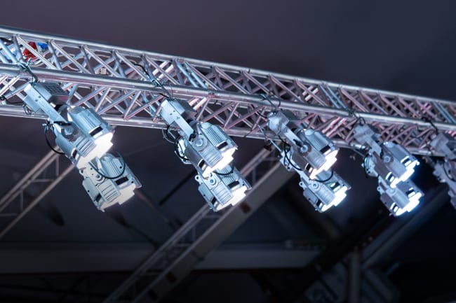 12m rigg med 8x150w miljølamper komplett