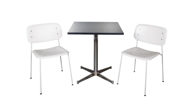 5396 table 70 x 70 cm with two 5419 chairs