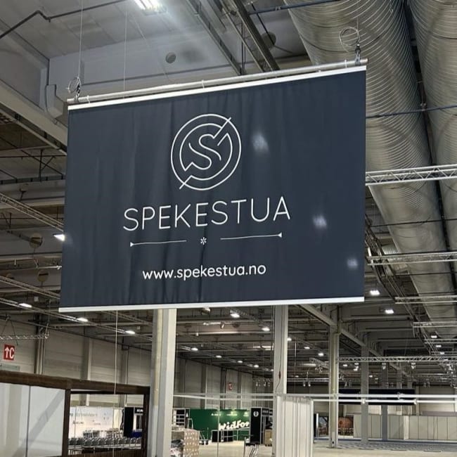 Basic Display Banner pr. m2.