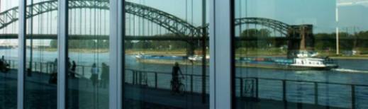 Kölner Weinwoche am Rheinauhafen