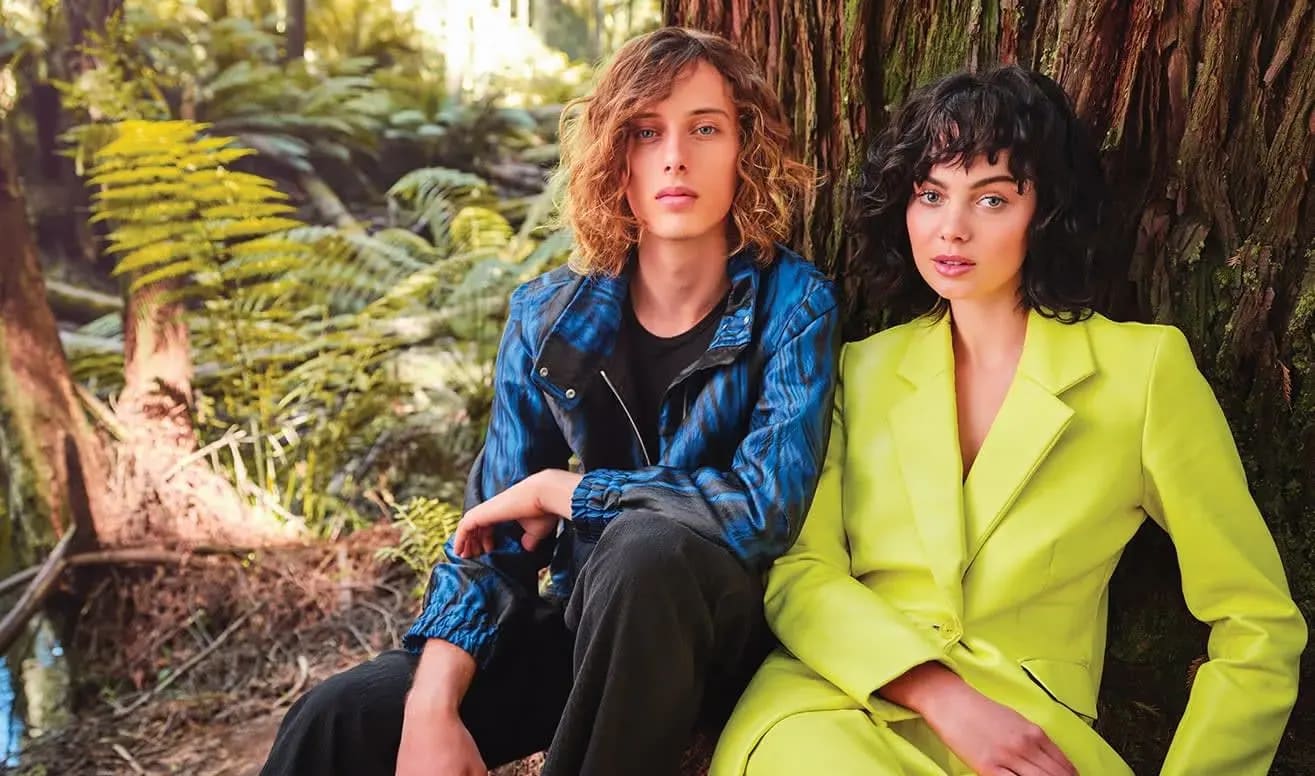 2022 KEVIN.MURPHY CAMPAIGN - AMONG GIANTS