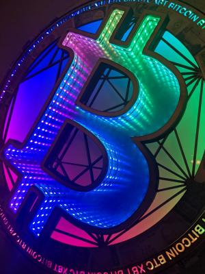 In Fiat We Do Not Trust - Denarium ∞