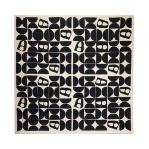 H ((ه)) nomadic rug