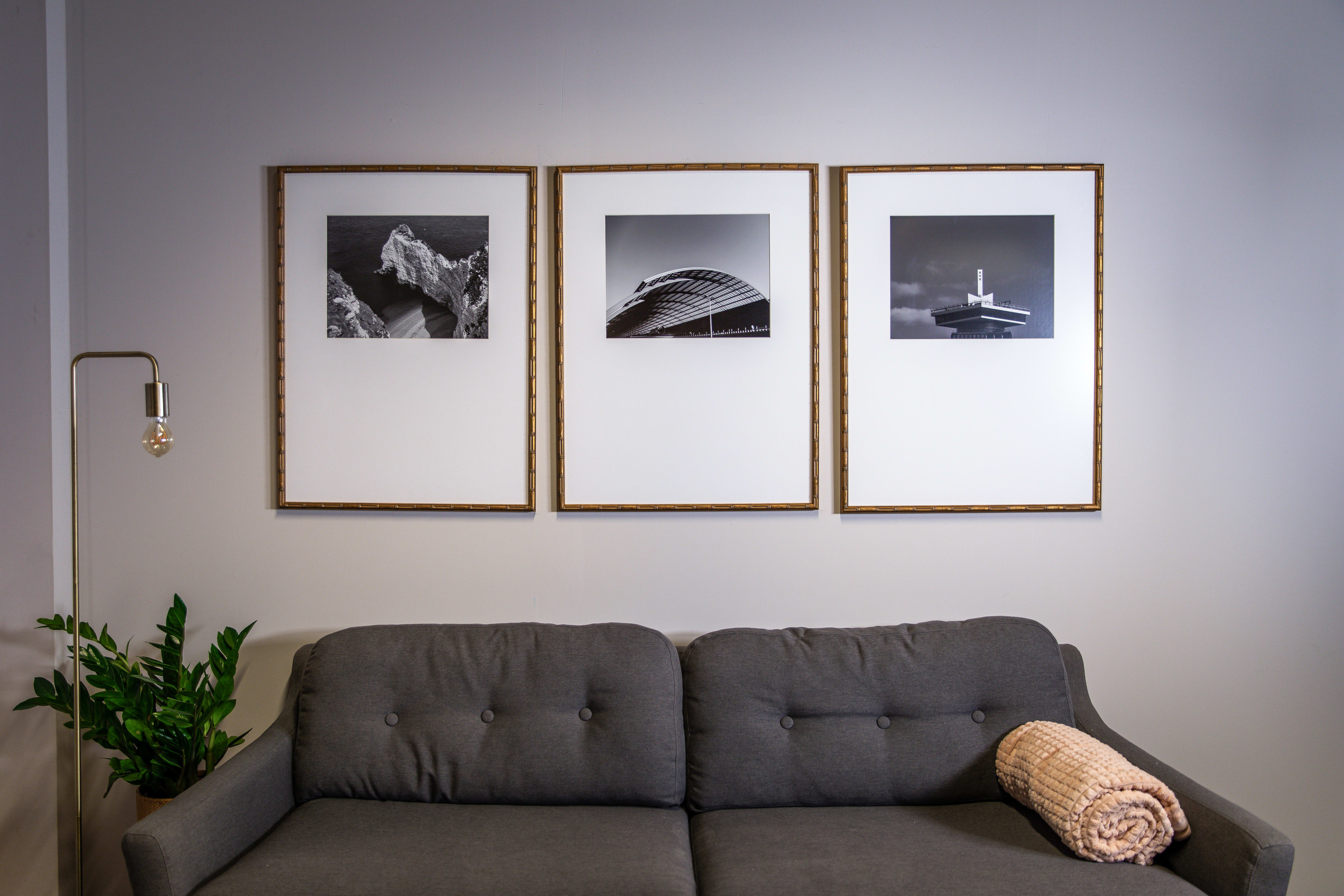 fotolijsten-ophangen-3-op-een-rij