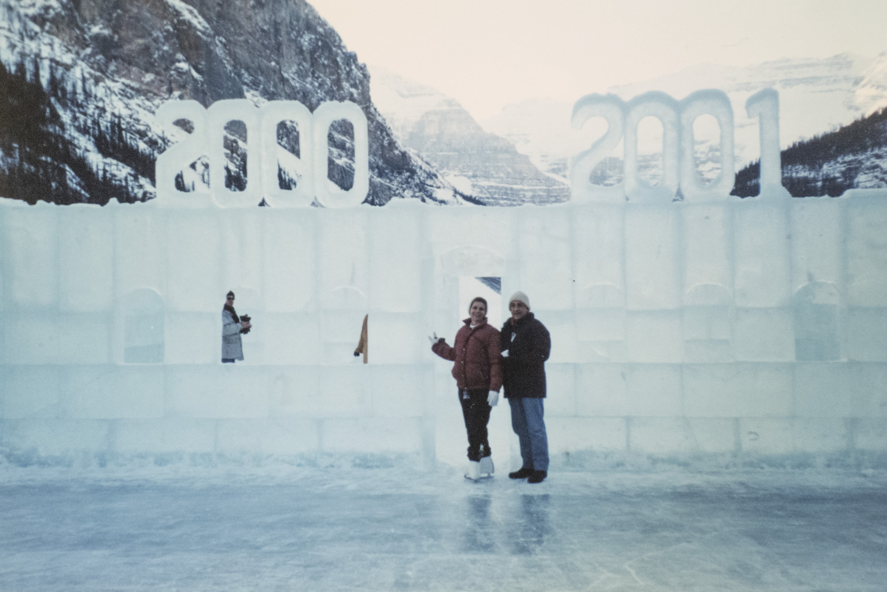 Meet Shelli Les Shelli Les Ice Magic That Lasts Interactive Video From Banff Lake