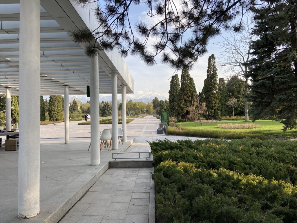 almaty-botanical-garden-16