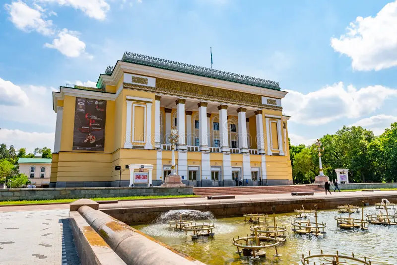 almaty-opera-house-04
