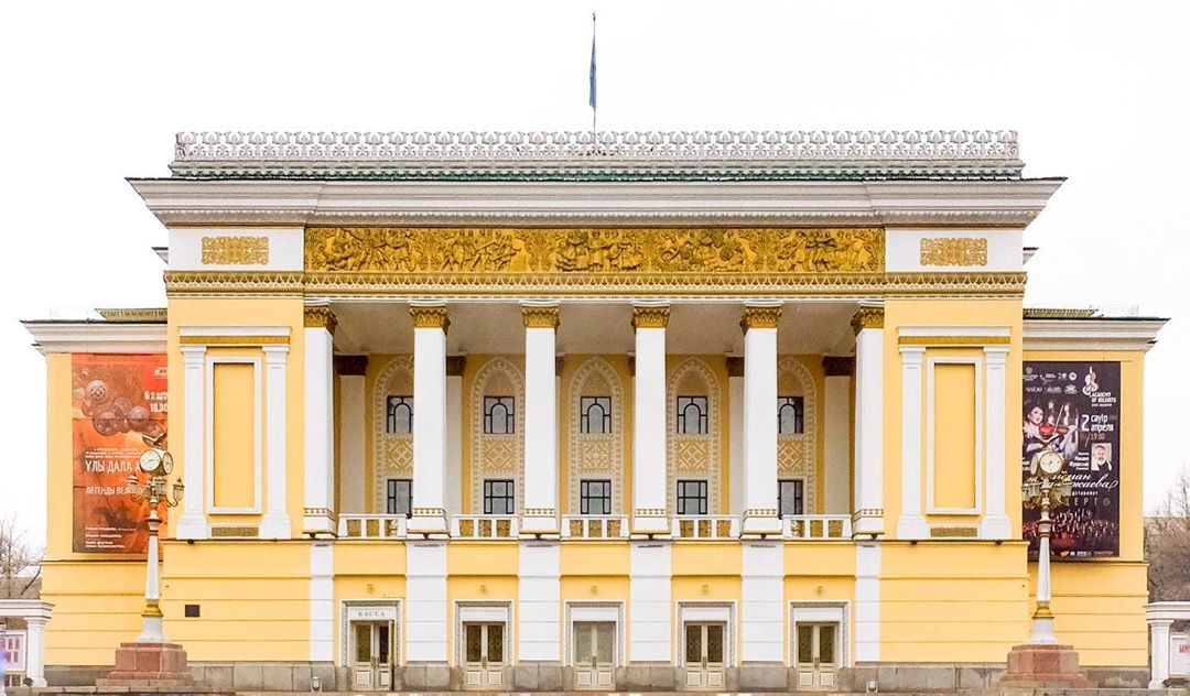 almaty-opera-house-07
