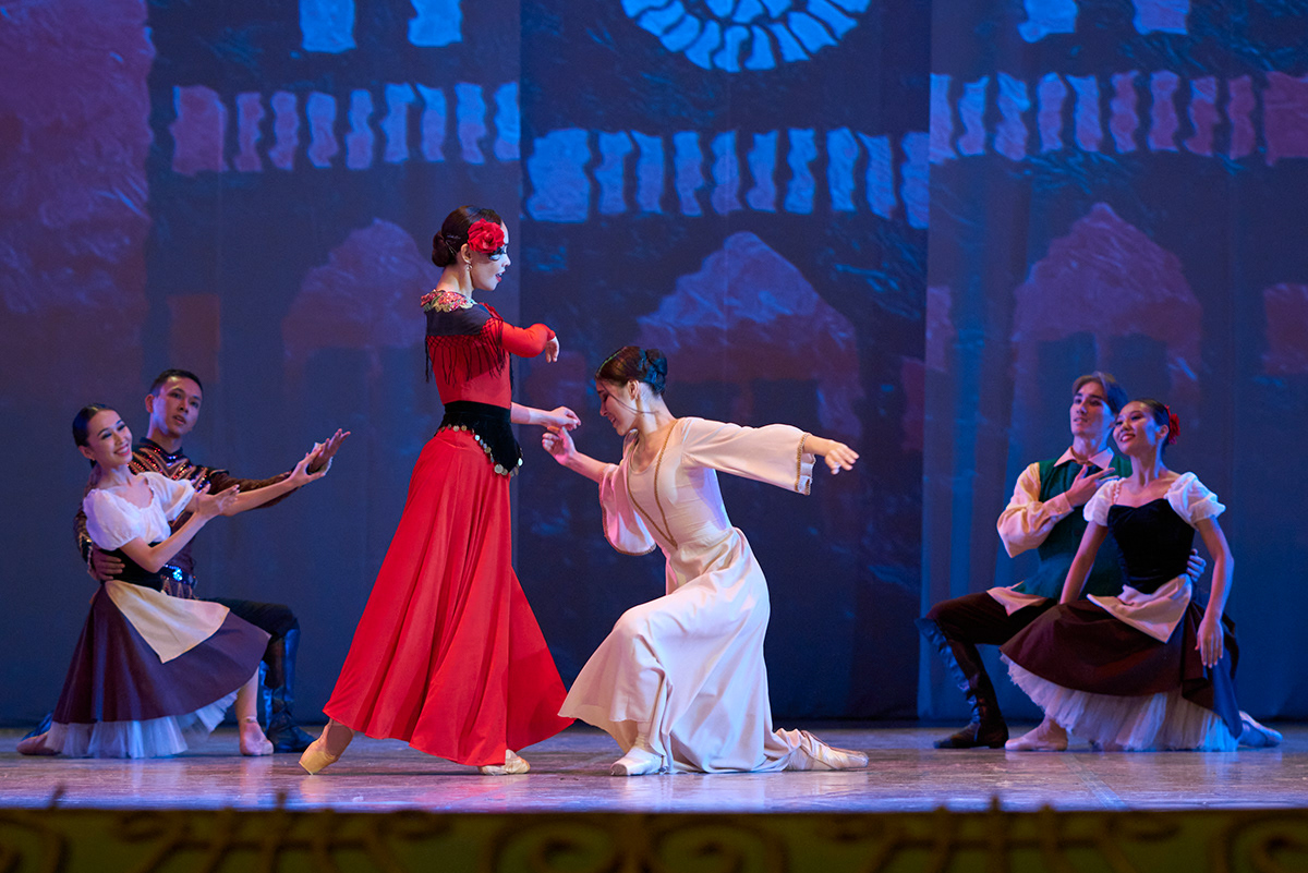 almaty-opera-house-08
