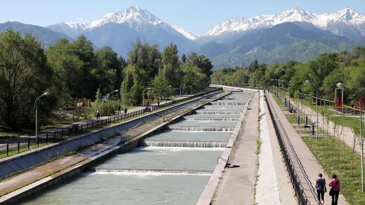 almaty-river-promenade-09
