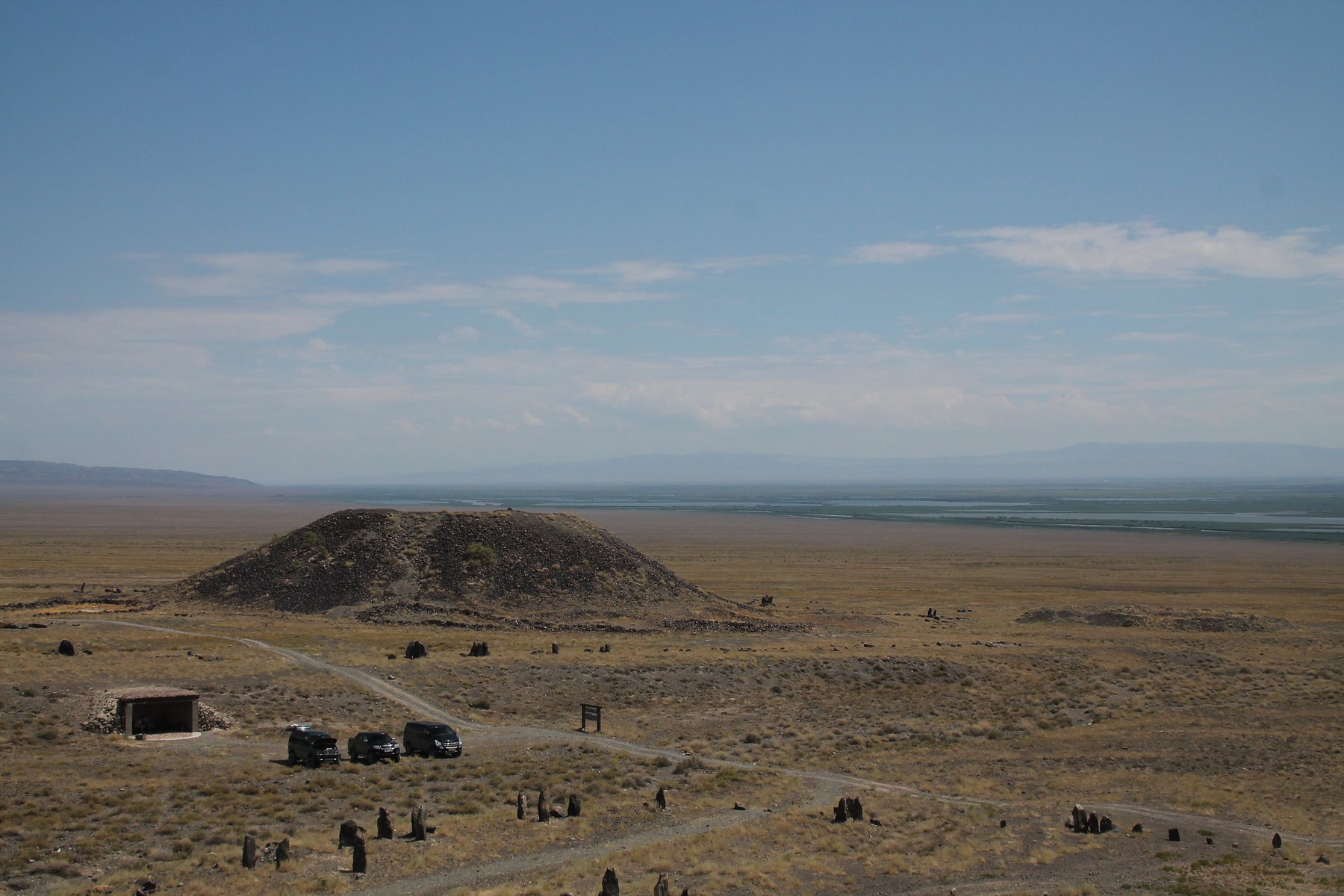 besshatyr-scythian-mounds-01