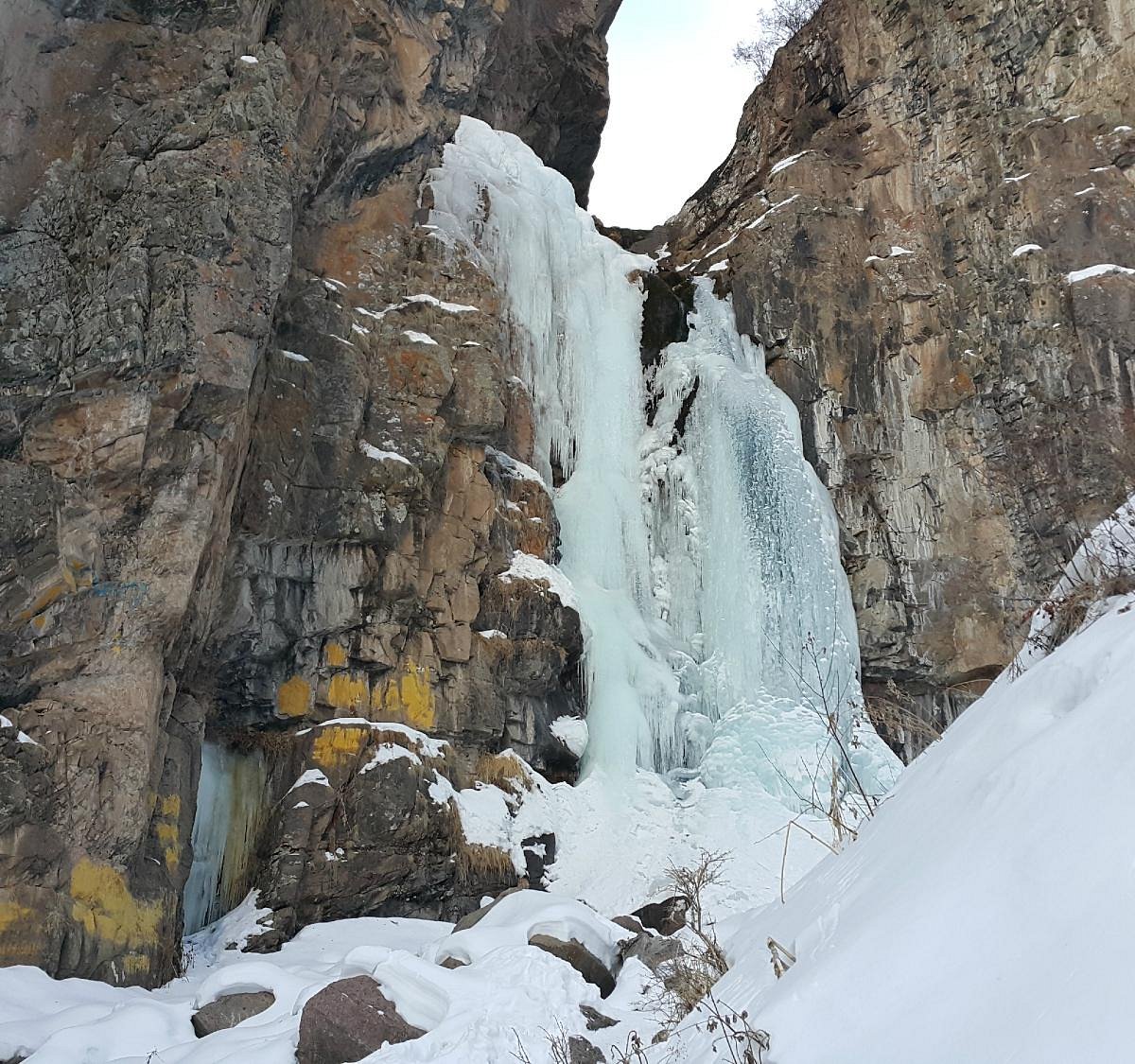 butakov-waterfall-08