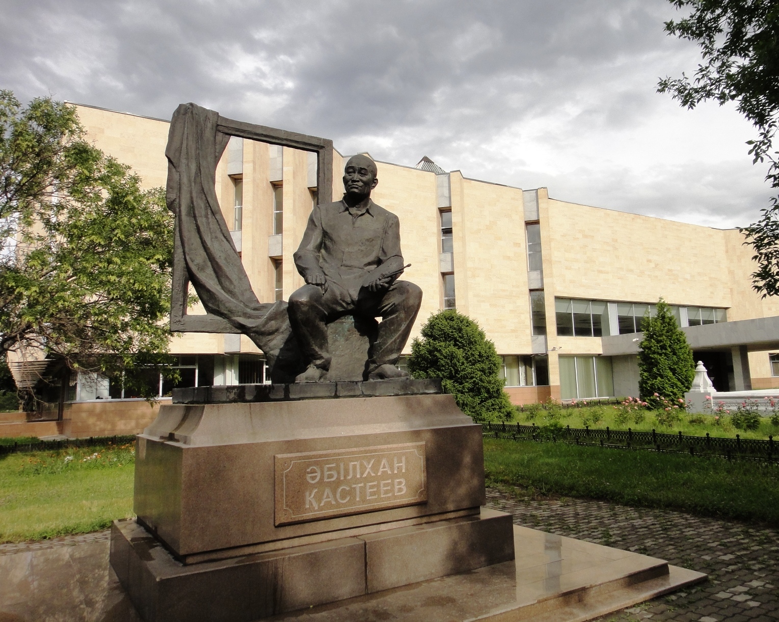 kazakhstan-museum-of-arts-08