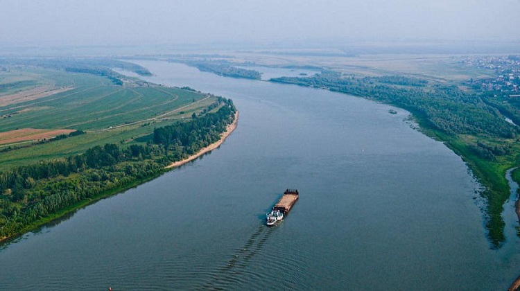 irtysh-river-embankment-01