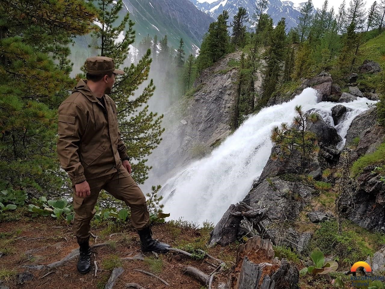 kokkol-waterfall-01