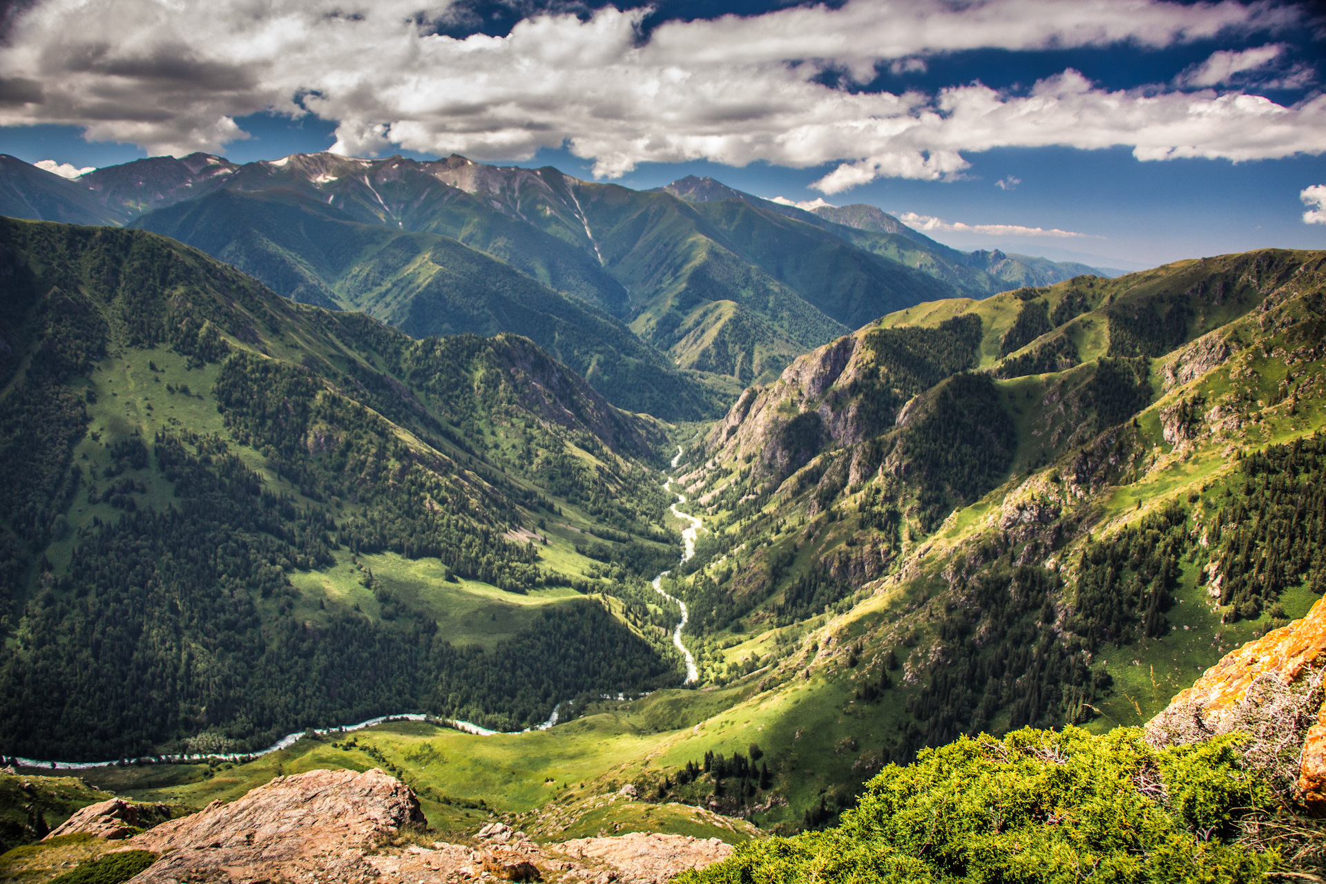 tian-shan-mountains-01