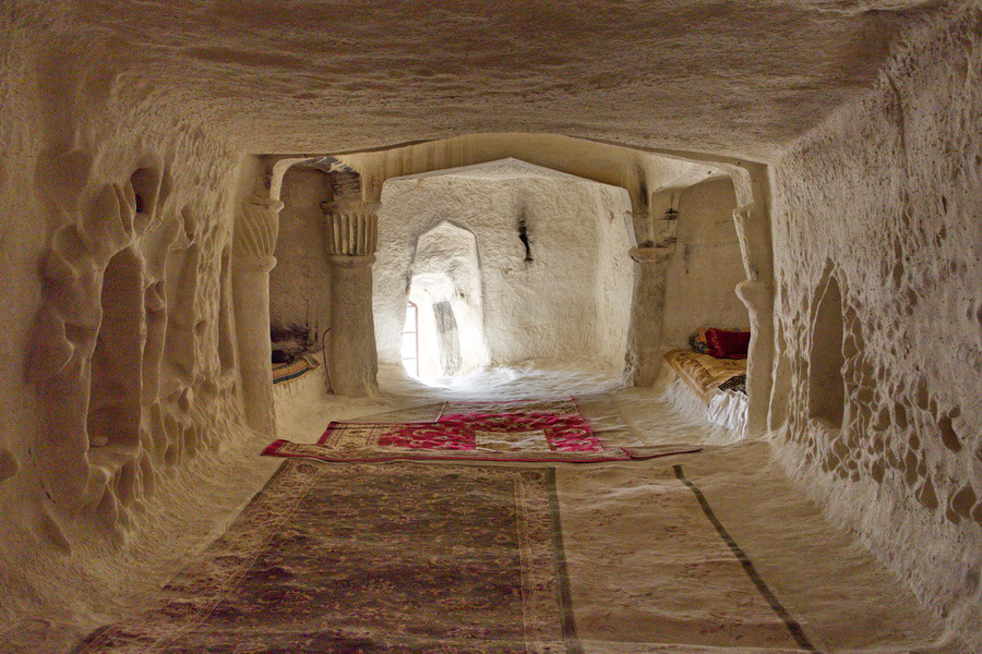 shakpak-ata-underground-mosque-04