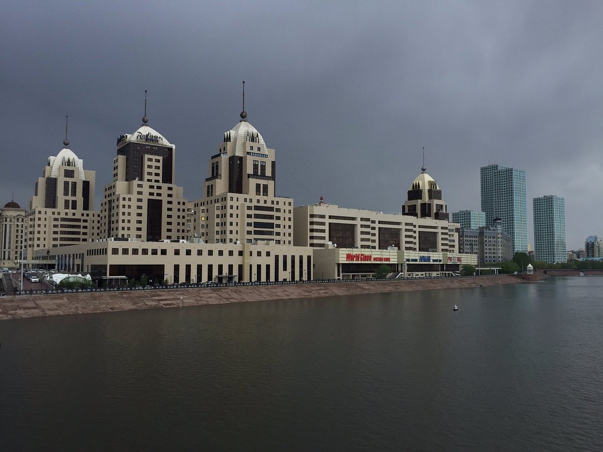 ishim-river-promenade-09