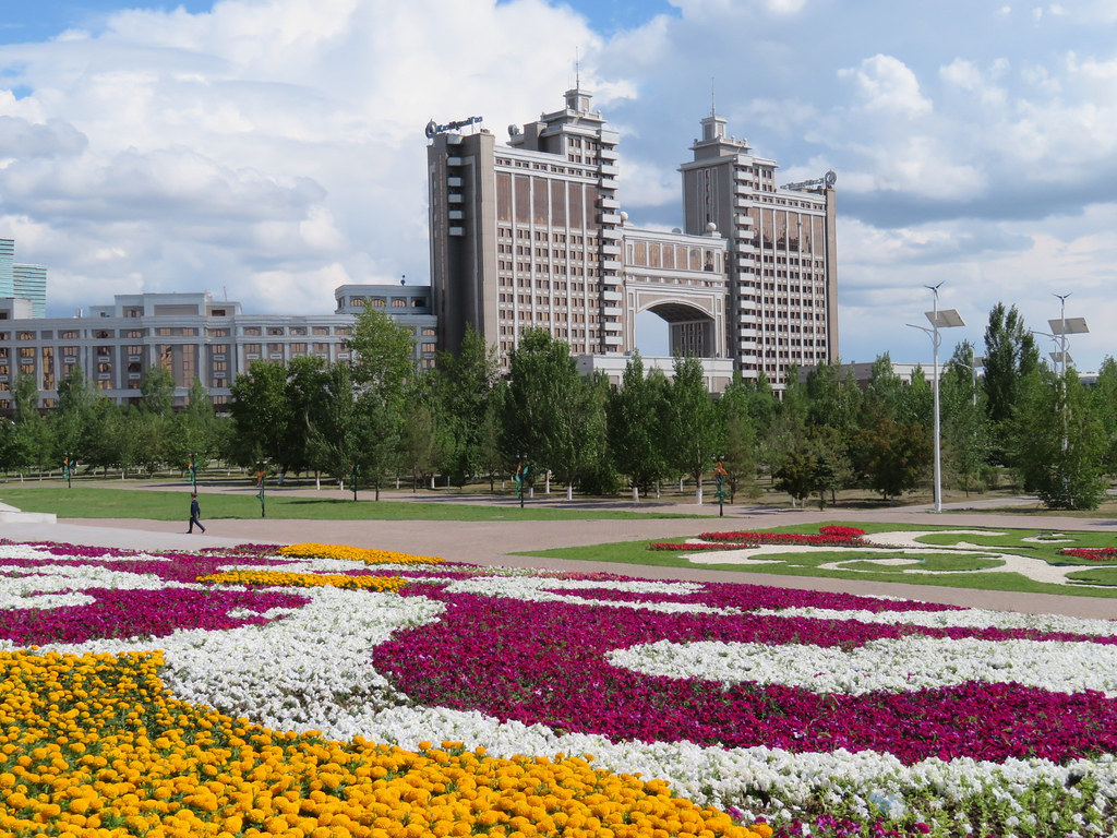 lovers-park-01