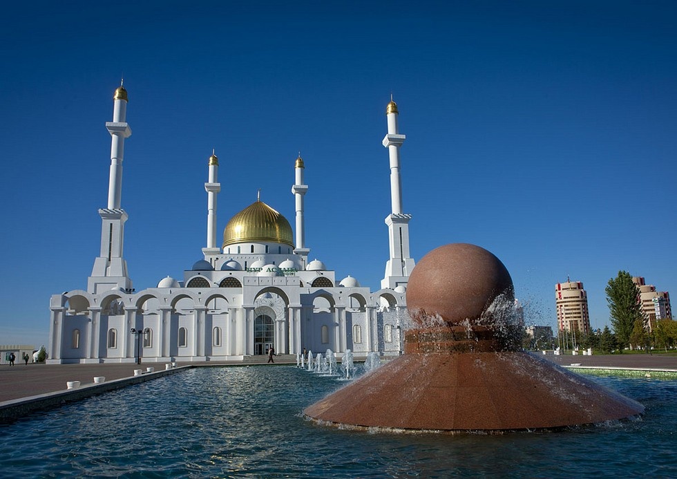 nur-astana-mosque-03