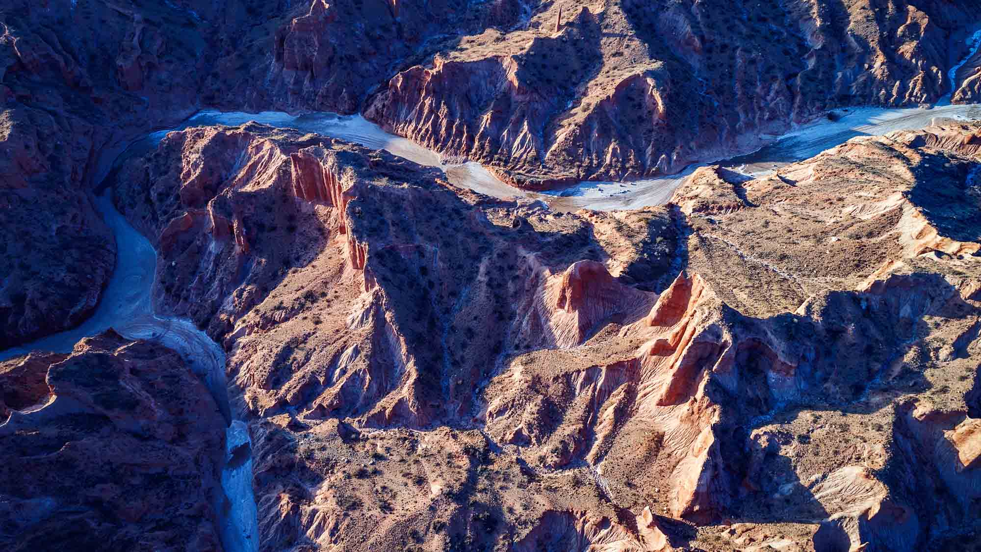 aksu-canyon-02