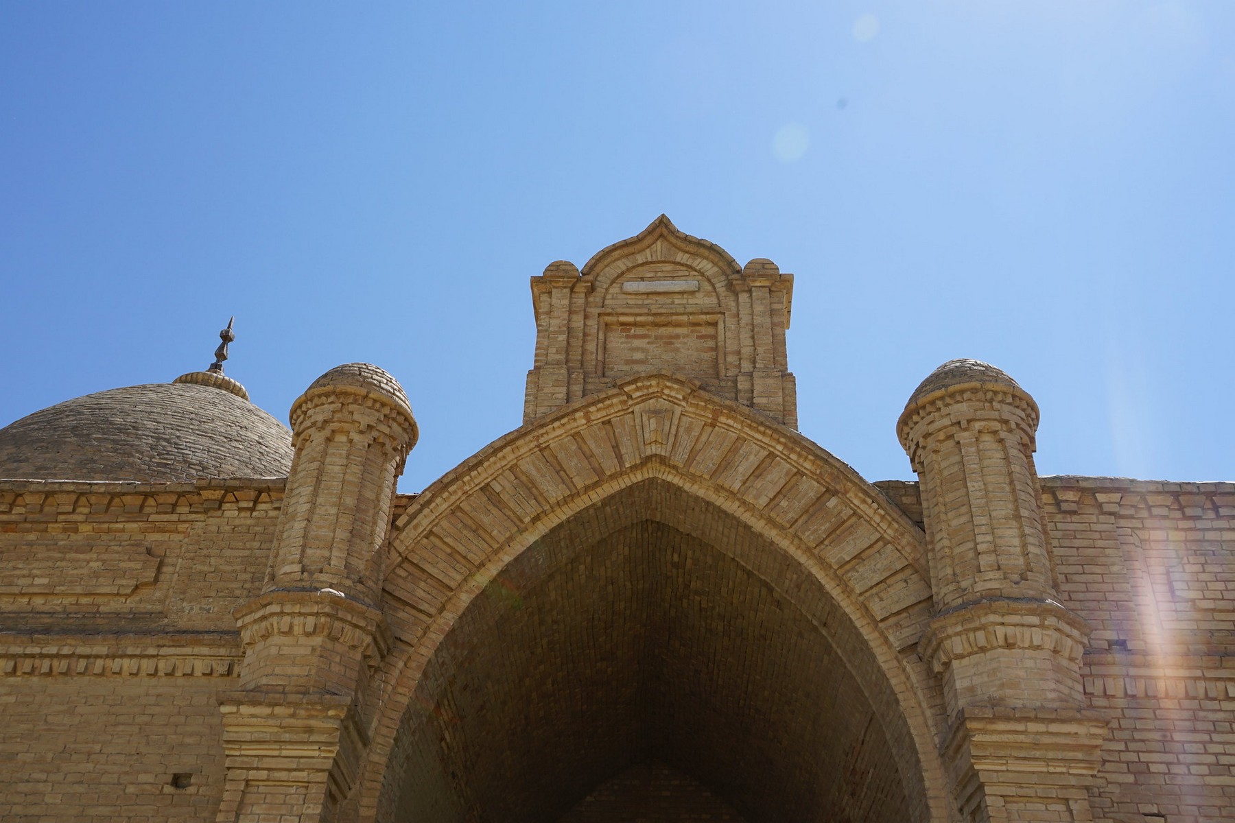 arystan-bab-mausoleum-02