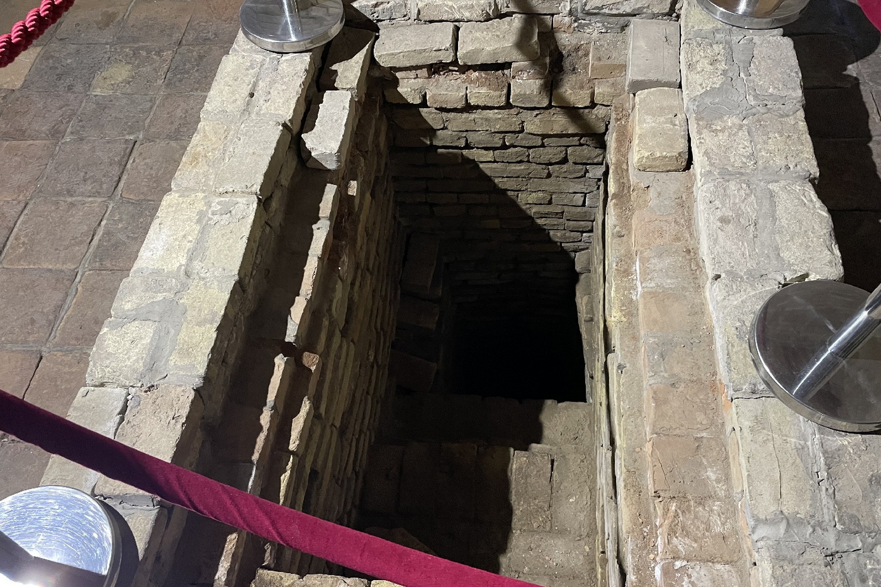 hilvet-underground-mosque-04