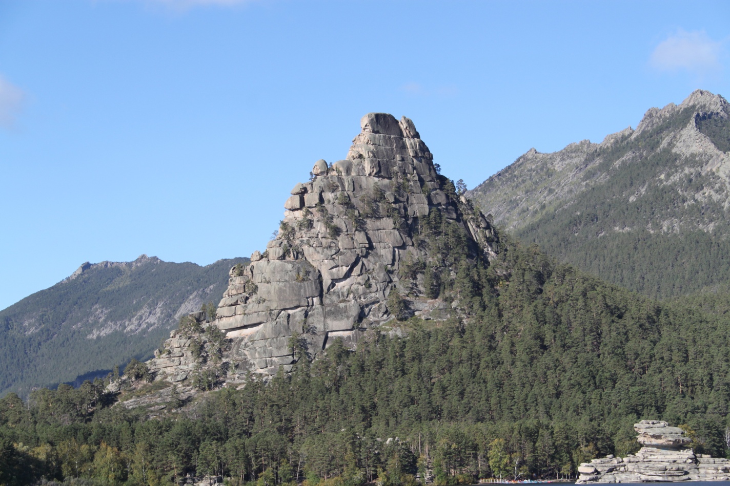 okzhetpes-rock-07
