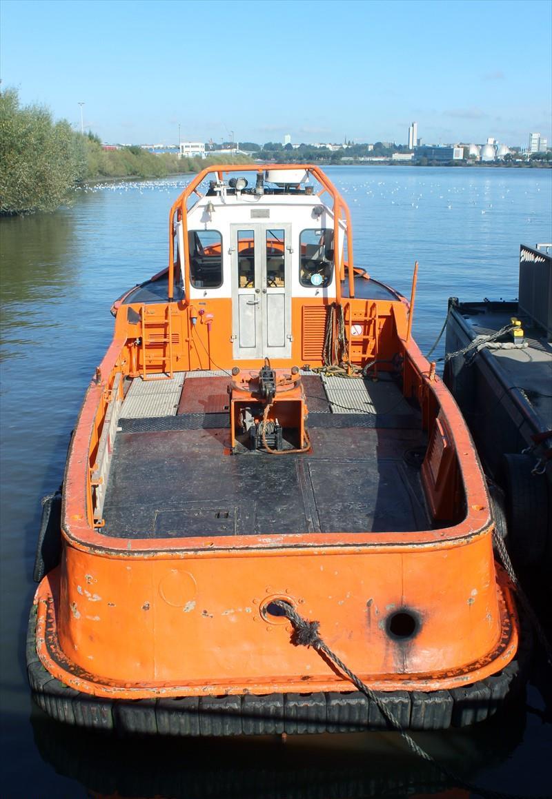 MOORING TUG 2 Vesseljoin MOORING TUG 2 Vesseljoin