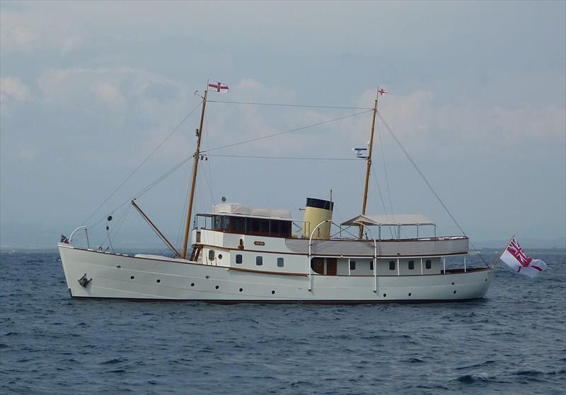 blue bird of 1938 yacht owner