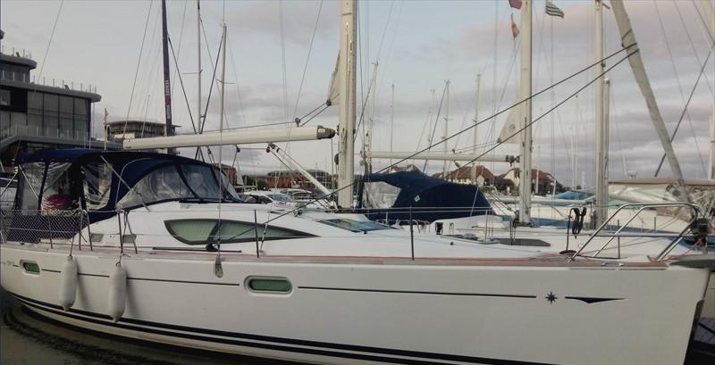 ELLE GB - Vesseljoin