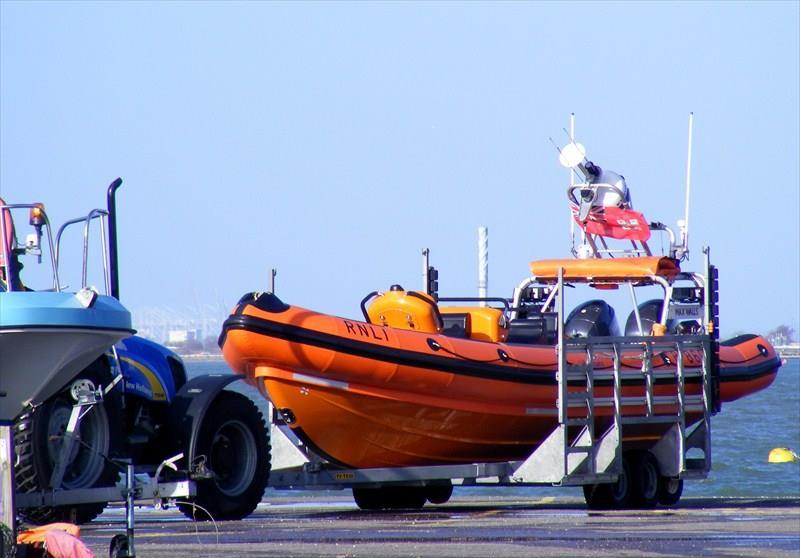 RNLI LIFEBOAT B 860 Vesseljoin
