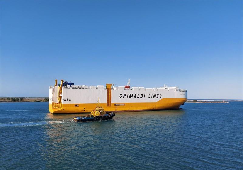 GRANDE MIRAFIORI Vesseljoin