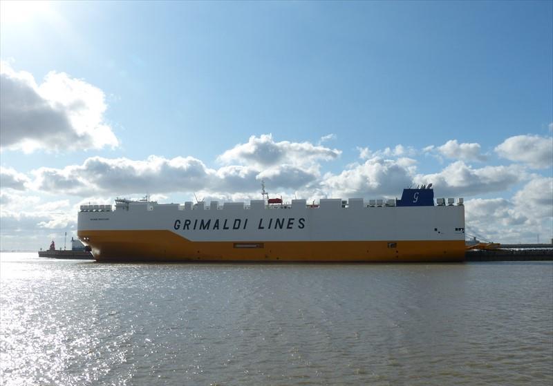 GRANDE MIRAFIORI Vesseljoin