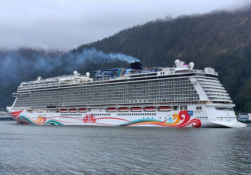 NORWEGIAN JOY - Vesseljoin