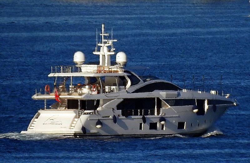 r.darenben yacht owner