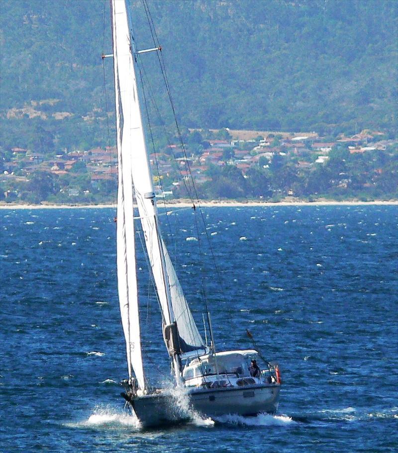 helsal iv yacht