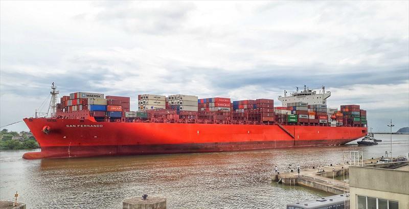 San Fernando, Container Ship _ First mothership docks at Kerala’s ...