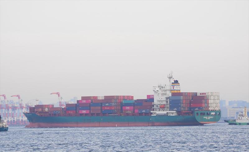 Hyundai respect vessel