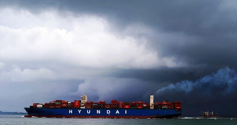 Hyundai respect vessel