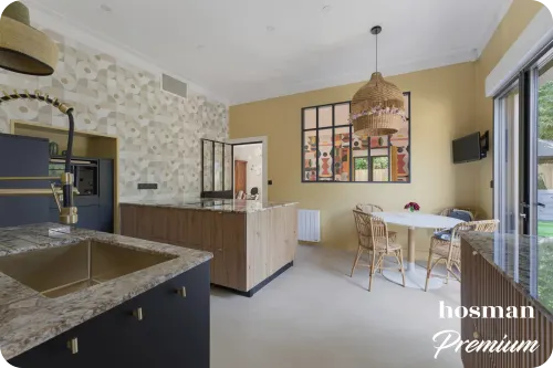 vente maison de 230.0 m² à pessac