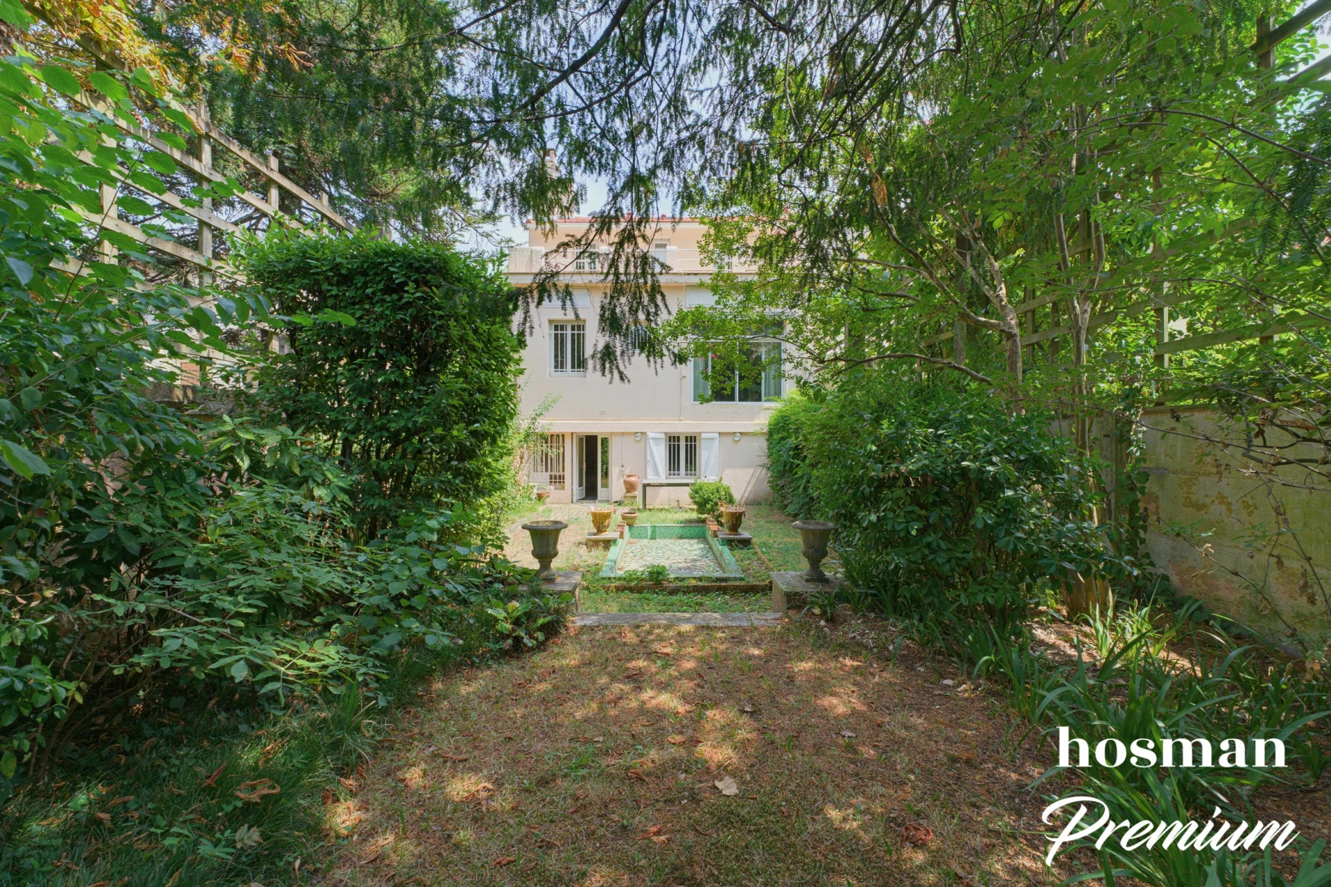 Maison de 210.0 m² à Bordeaux