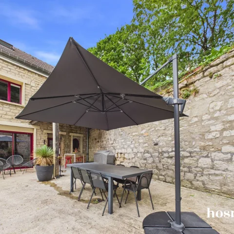 Maison de 330.0 m² à Méry-Sur-Oise