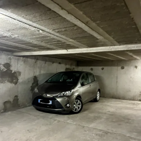 Parking de 11.5 m² à Nantes