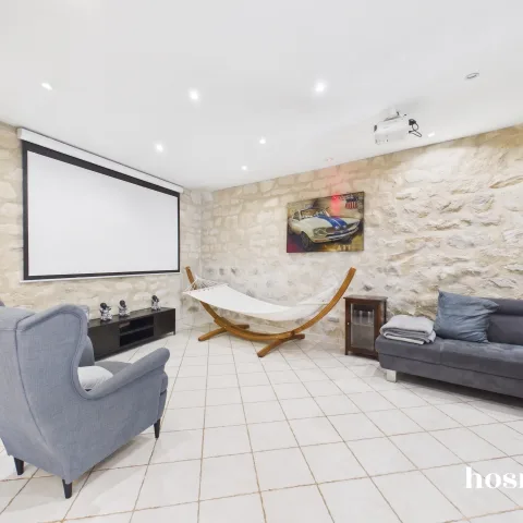 Maison de 330.0 m² à Méry-Sur-Oise