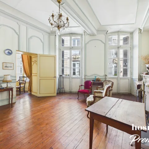Hôtel particulier de 285.0 m² à Bordeaux