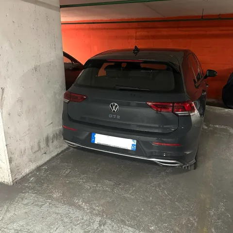 Parking de 15.0 m² à Paris